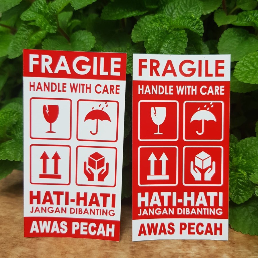 

stiker fragile handle with care awas pecah hati hati uk. 9,5 × 5 cm