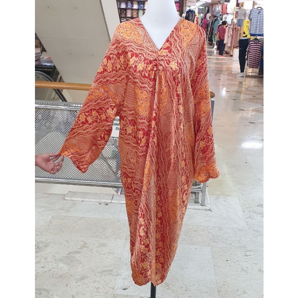 KAFTAN SUTRA SUPER MOTIF BATIK MODEREN