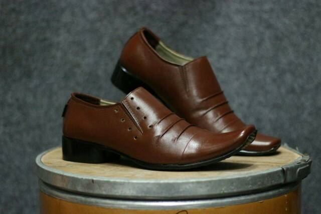 SEPATU RAJA DANGDUT RHOMA IRAMA KONDANGAN KERJA FORMAL PRIA KULIT ASLI CEVANY REMPLE