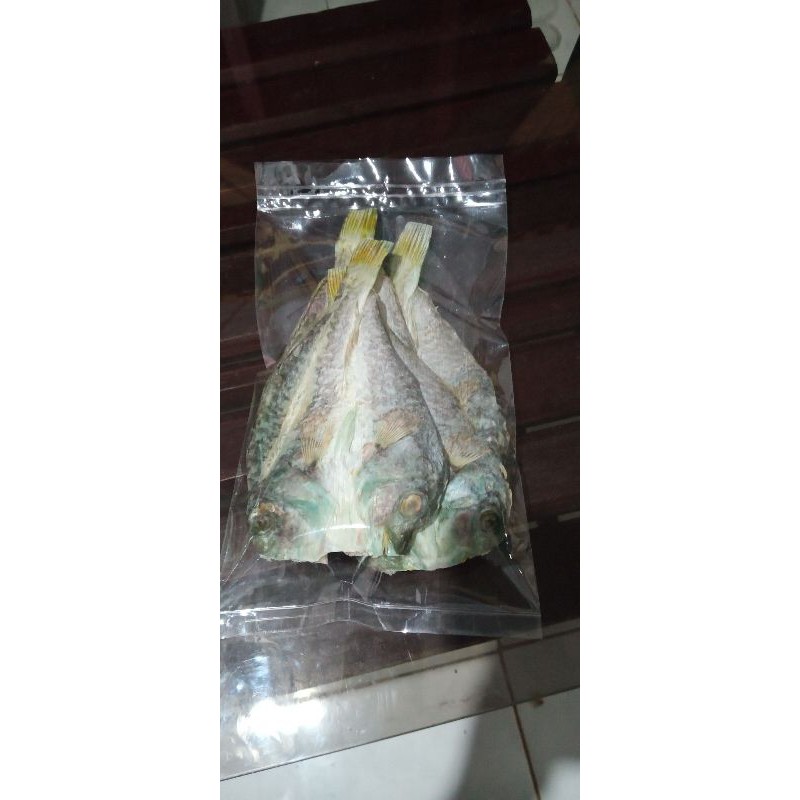 

Ikan Asin Tolitoli