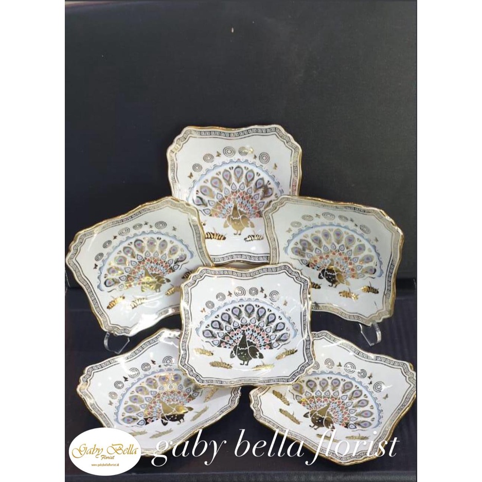 Tatakan kue keramik. Piring kue isi 6. Piring set. Piring makan. Piring teaset Piring keramik mewah