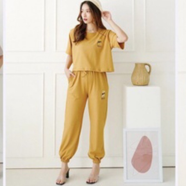 setelan crop joger knit uniqlo bordir