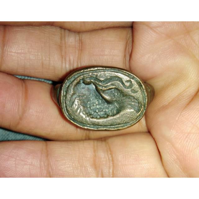 Cincin kuno temuan alam Era Kerajaan Majapahit