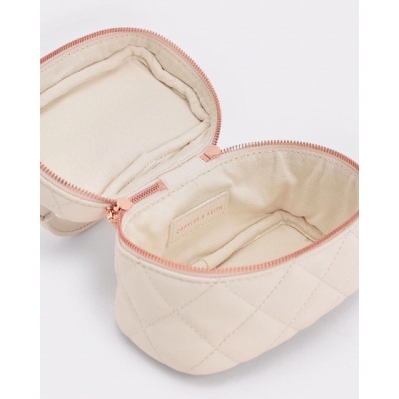 C Vanity Camera Bag