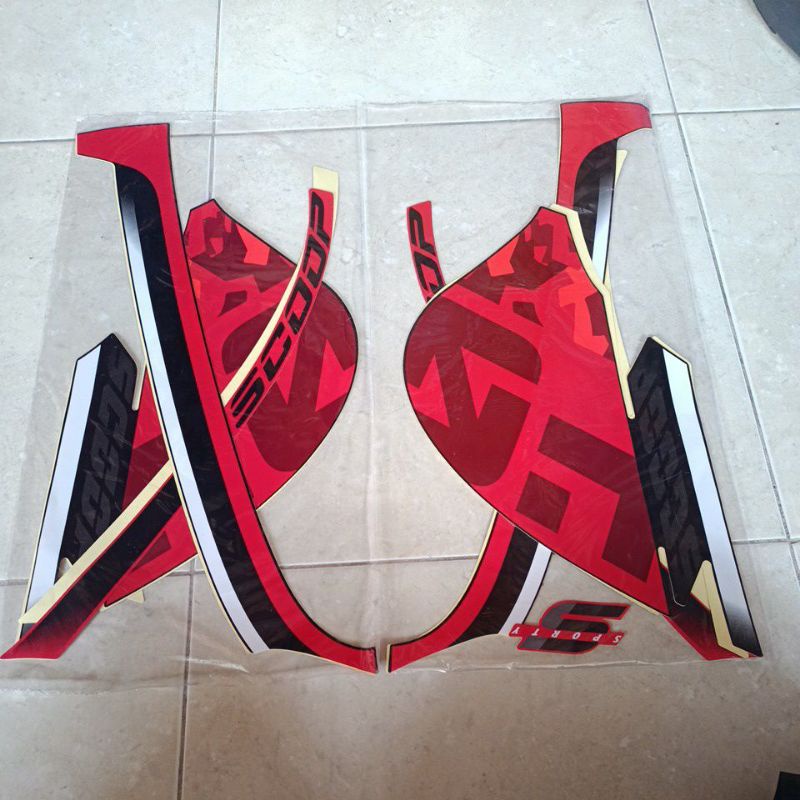 striping stiker les body scoopy 2021 sporty bahan original hitam depan merah