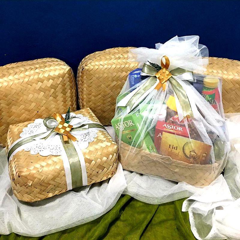 

Hampers Lebaran / Hampers snack / Bingkisan Lebaran 2021 / Hampers Lebaran 2021 / Lebaran 1442H