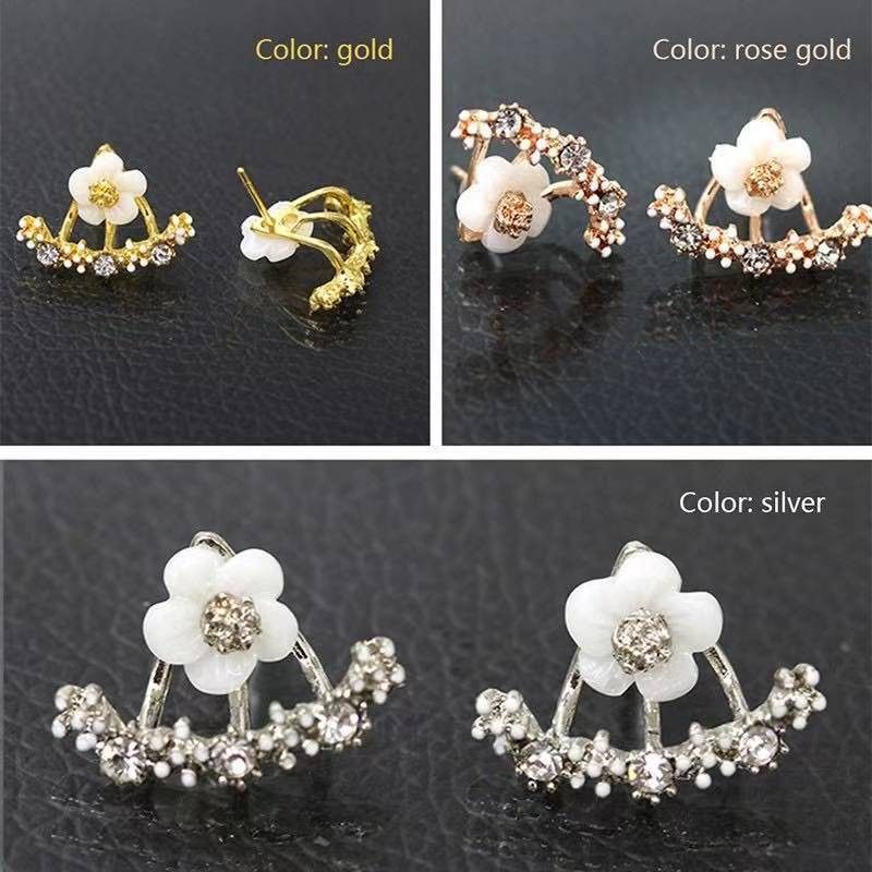 Anting Tusuk Bentuk Bunga Daisy Bahan Alloy untuk Wanita