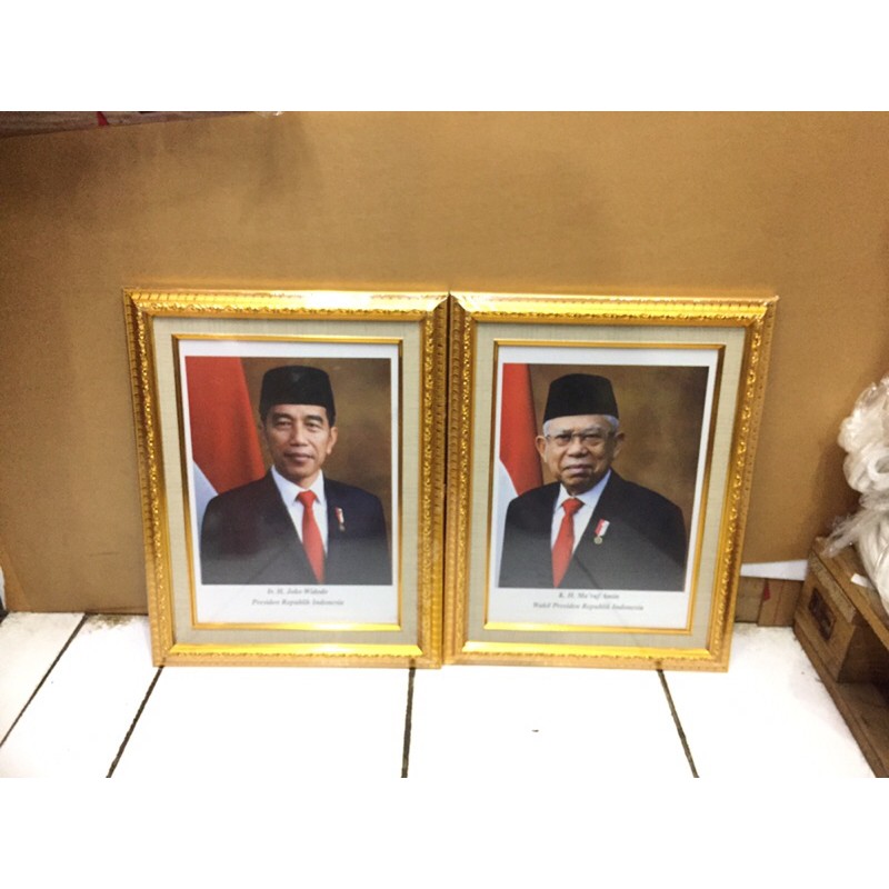 Bingkai frame figura presiden wakil dan pajangan garuda pancasila satu set motif linen 35x45cm