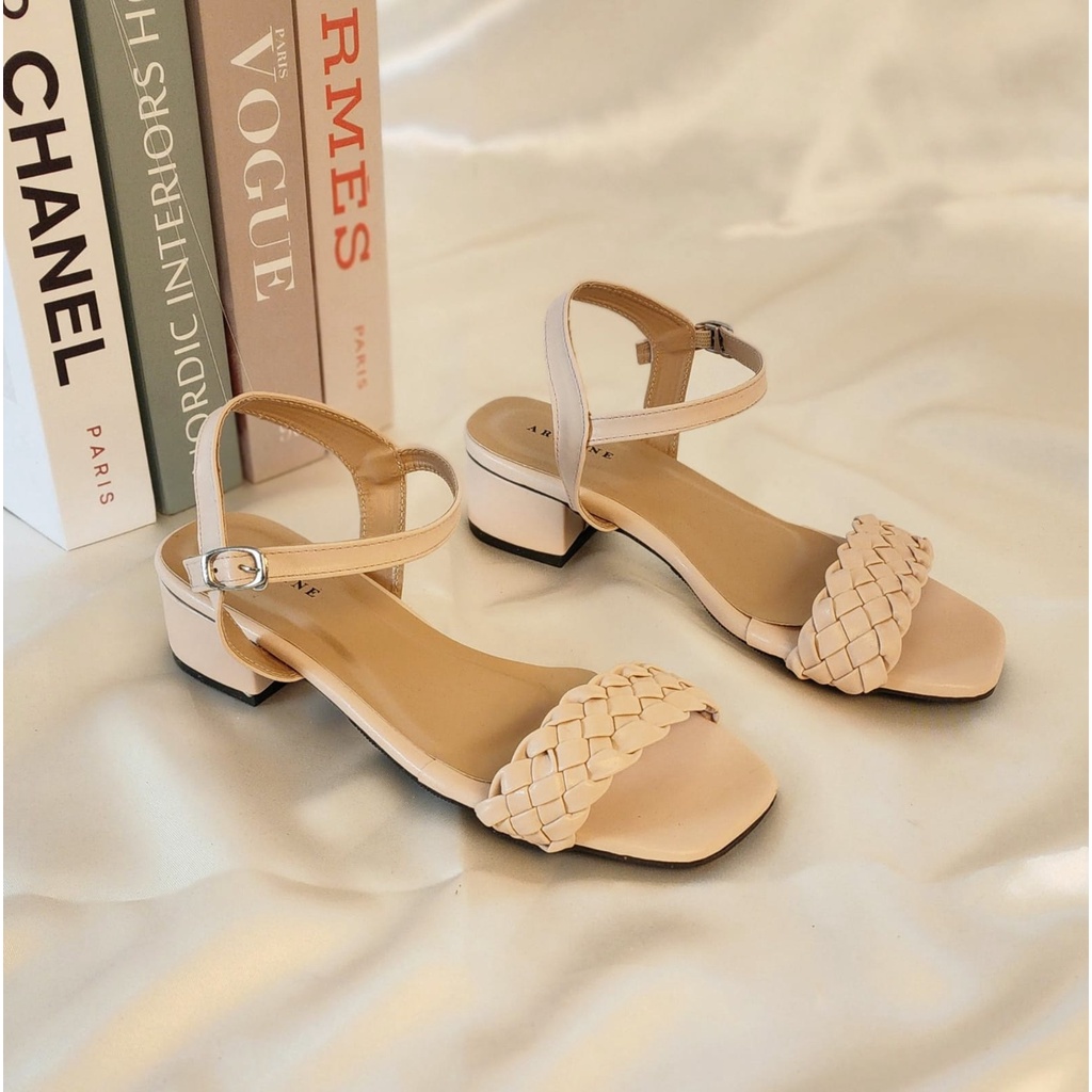 Arlaine - Daniela Sandal Heels Wanita / Heels Tali / Heels Kepang / Heels Tali Wanita / Heels Tali Kepang