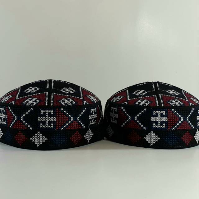 Peci Pakistan Keras Bermotif