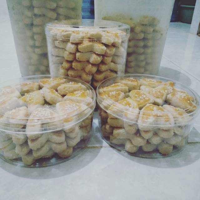 

Kue kacang