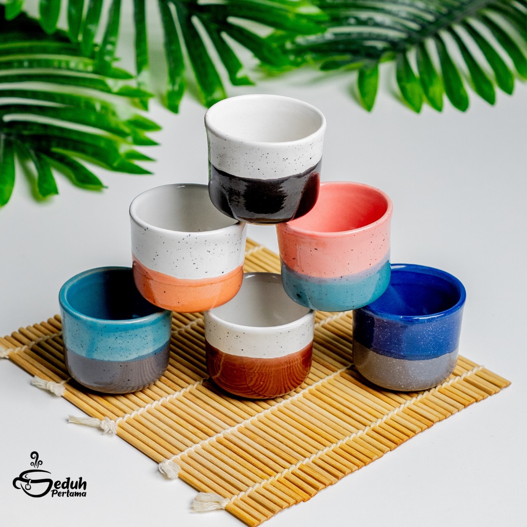 

Seduh Pertama Shinta 90ml Mini Mug Keramik Cangkir Minimalis No Handle Two Tone