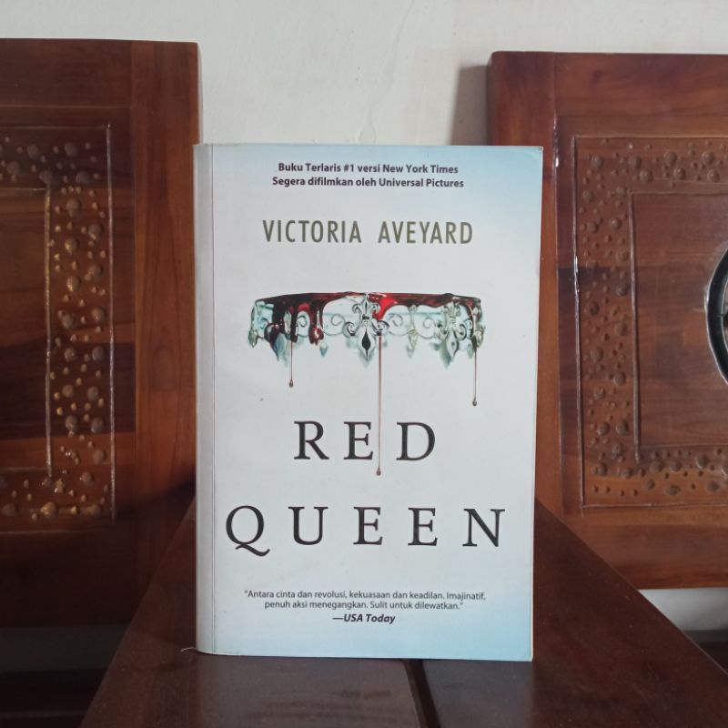 RED QUEEN (Preloved) by Victoria Aveyard_original