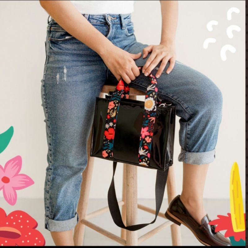 

MINI CLEO KEMBANG NUSANTARA HITAM SOVLO