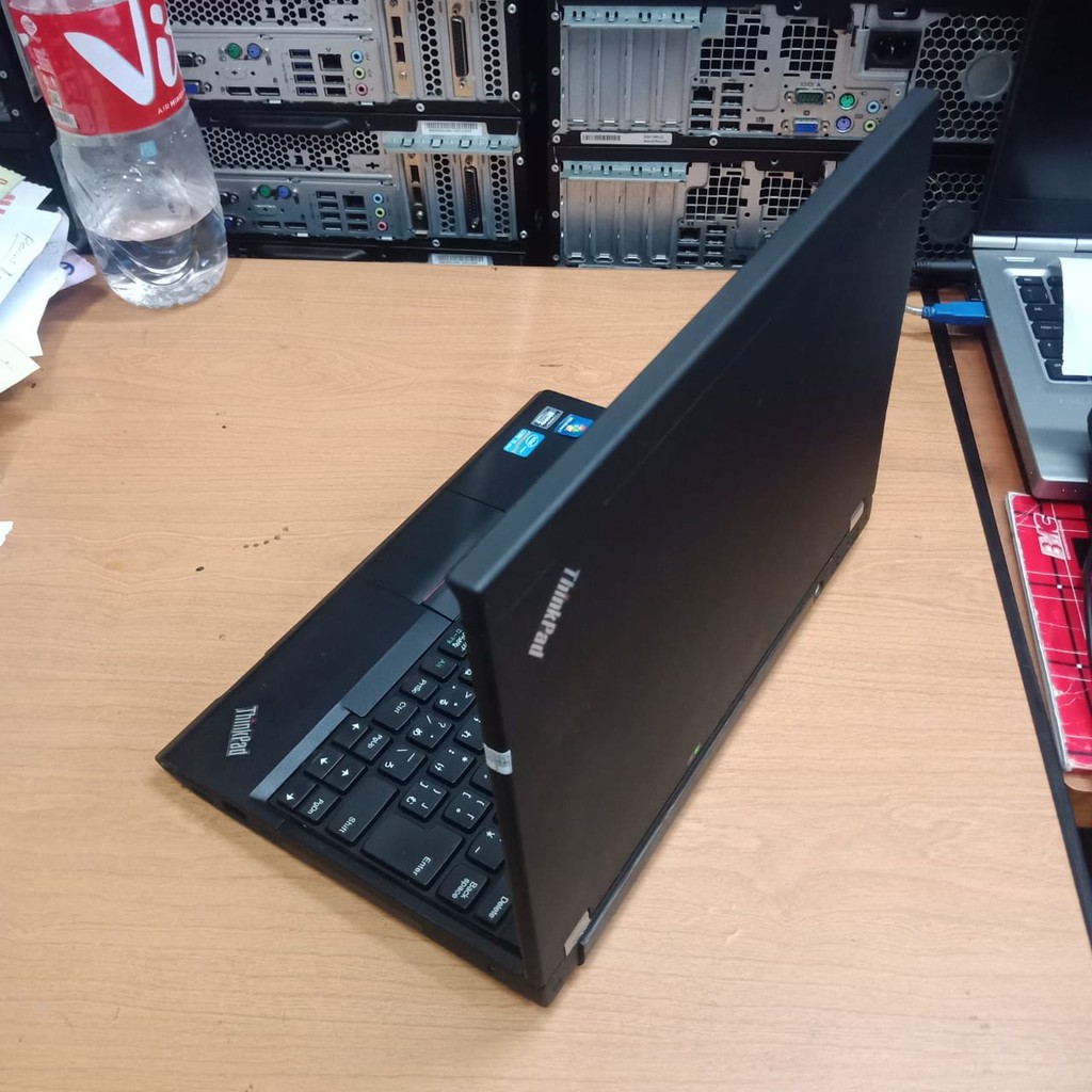 Laptop Lenovo ThinkPad X260 i5 Gen 6 8/SSD256 Berkualitas Bergaransi