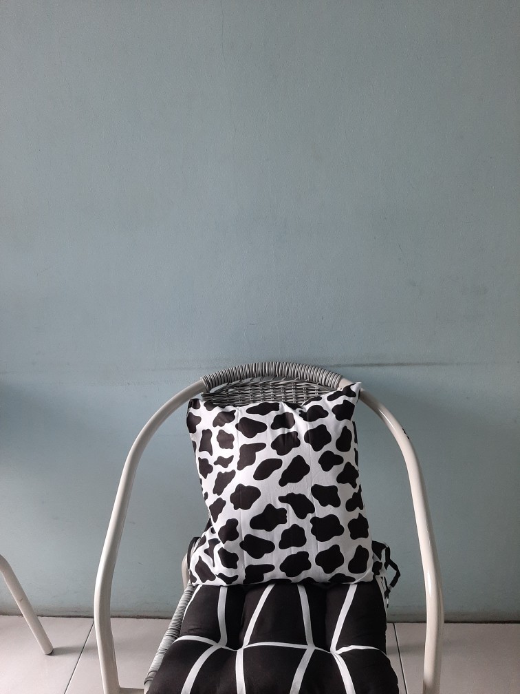 Agassi - Sarung Bantal Sofa Kursi Motif Sb 124