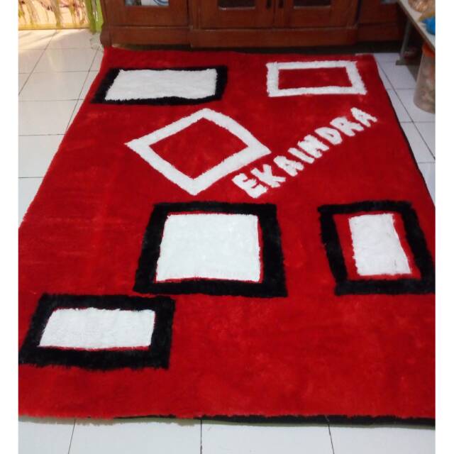 Karpet karakter (karpetnya saja)