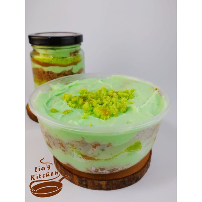 

Klepon Cake in a Cup / Jar