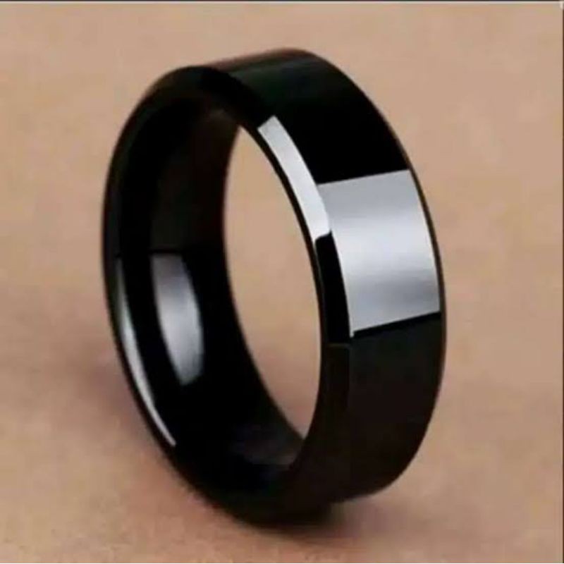 cincin Black titanium anti luntur perhiasan pria dan wanita