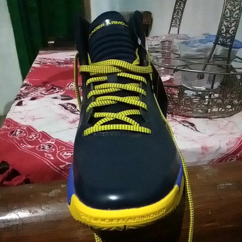 Sepatu basket Under armour lockdown 2