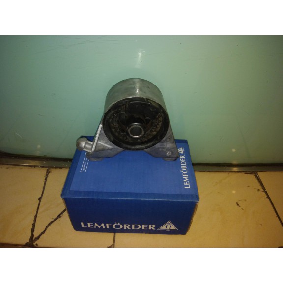 Engine mounting depan zafira A T