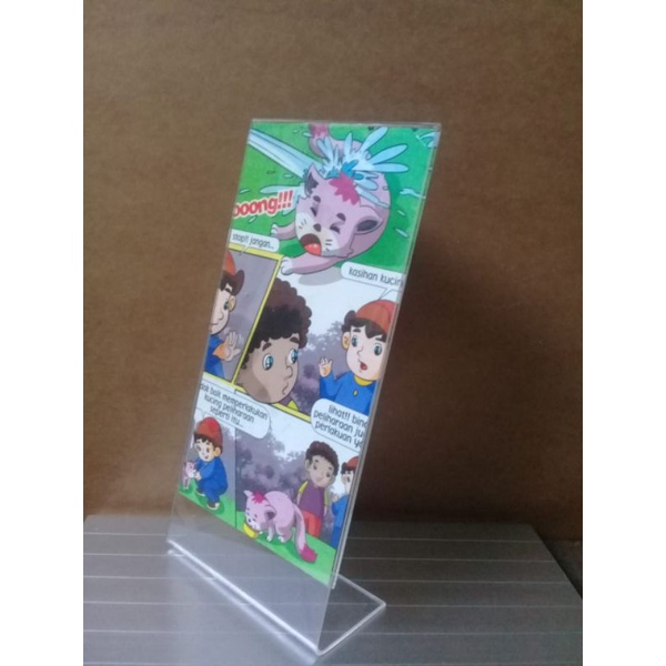 

Acrylic tent holder / Acrylic tent card tempat browsur dan nomor meja