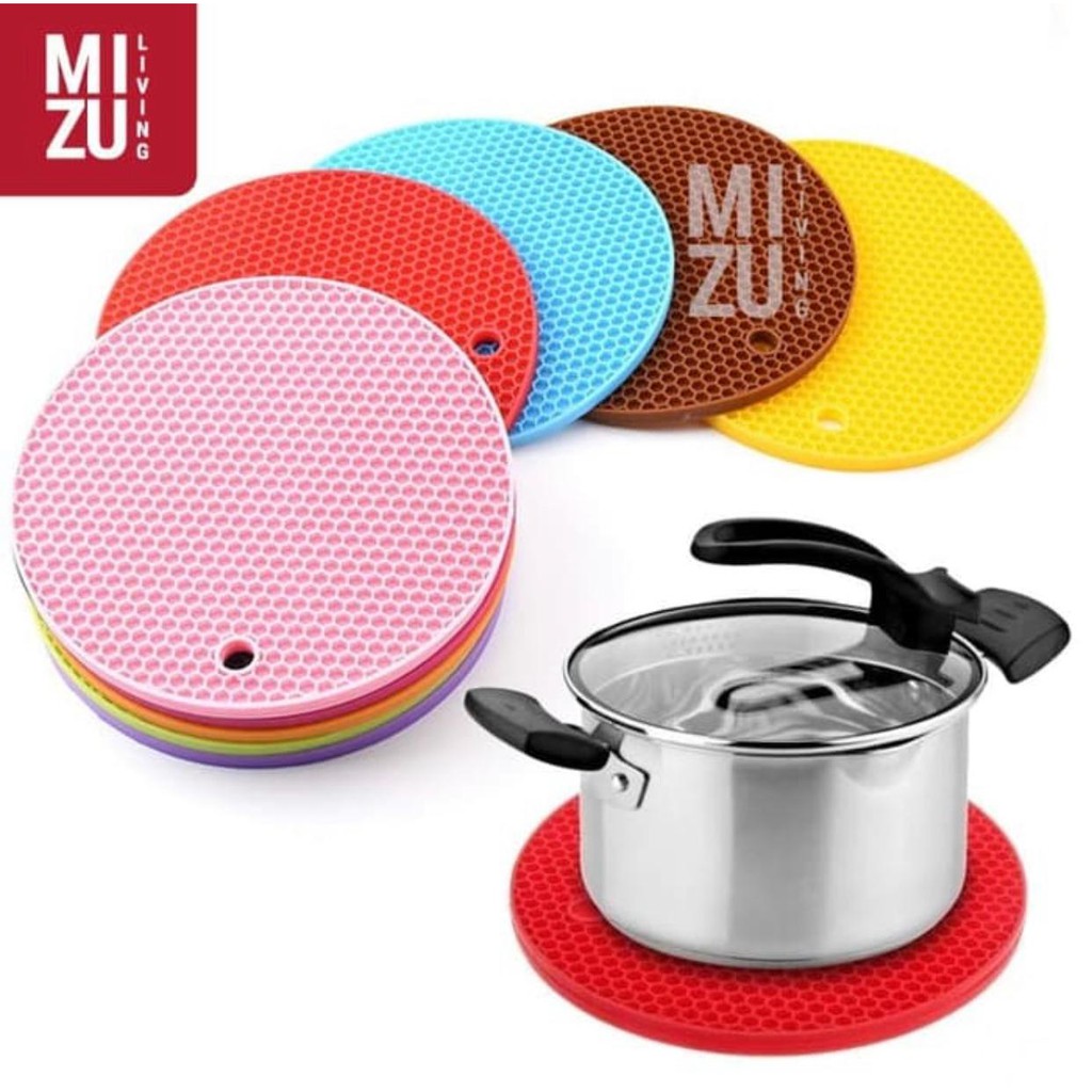 Tatakan Silikon Bulat Anti Slip Anti Panas Multifungsi Serbaguna - Random Colour