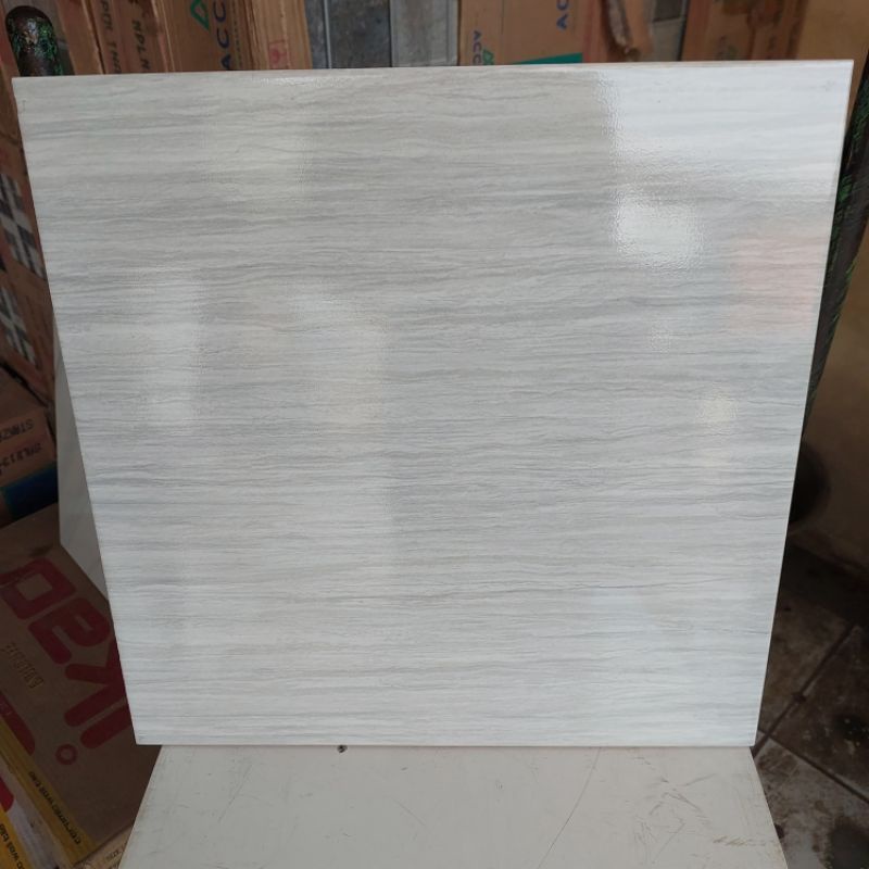 KERAMIK 40X40 SALUR ABU MOTIF CARARA TIPE 3