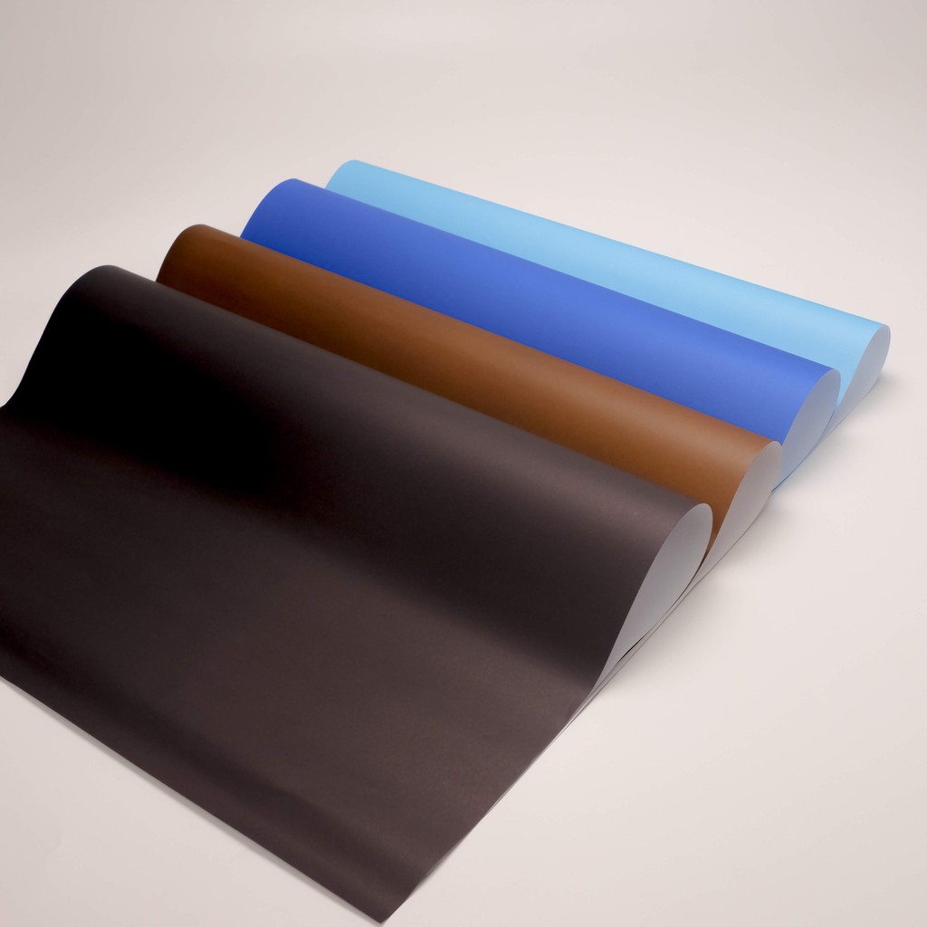 

TOKO ANQA-kertas kado Papyrus POLOS 08 warna Hitam Uk, 48 x 65 cm 100 gsm