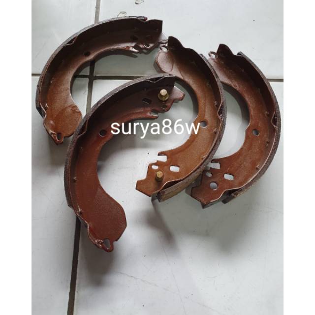 brake shoe grand livina -kampas rem belakang mobil nissan grand livina
