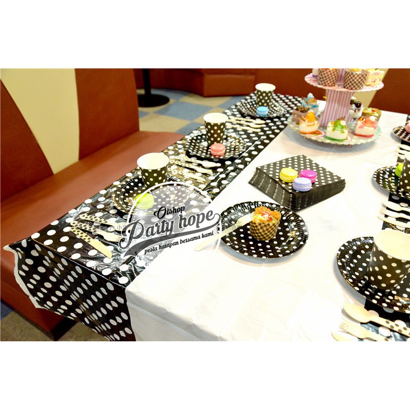 Table Cover polkadot hitam / taplak pastik polkadot/ Taplak Meja hitam