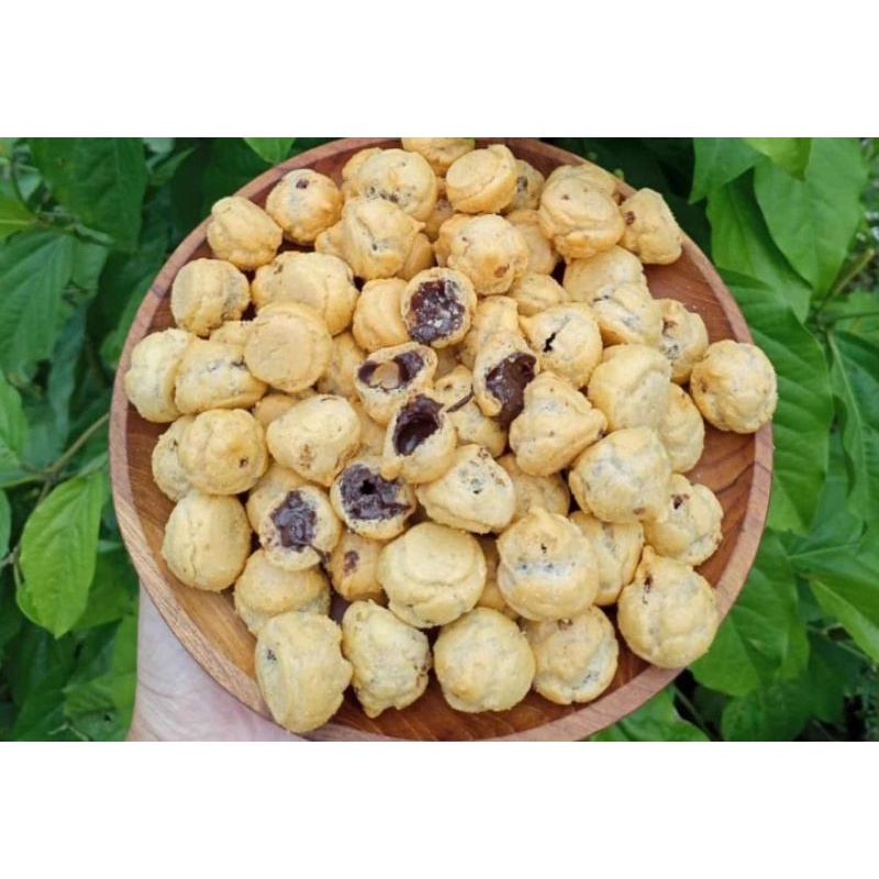 

Kue Soes Cokelat Enak Crot didalam kemasan 100gram dan 500 gram