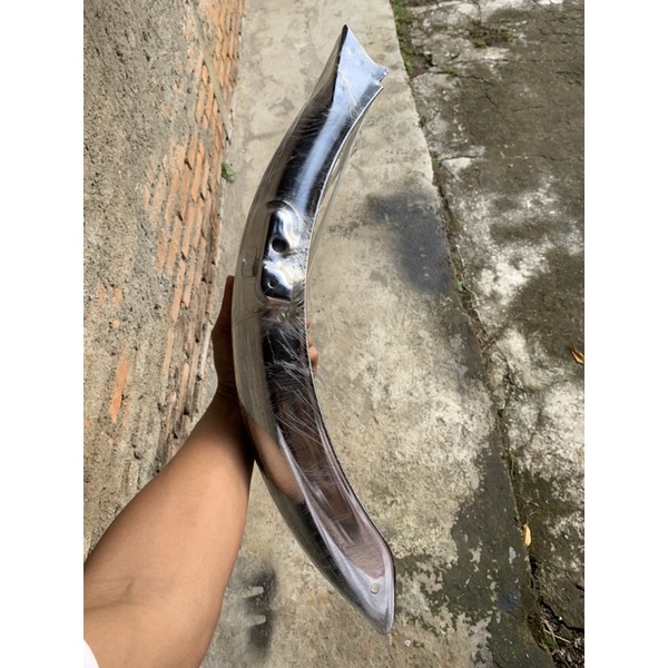 spakbor belakang Honda GL 100 ori baru