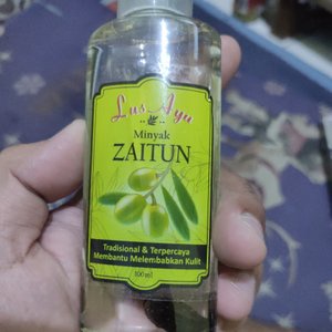 Lus Ayu Minyak Zaitun Olive Skin Oil 100 ml RUMAH CANTIK