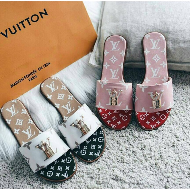 Louis Vuitton Summer Capsule Lockit Flat Mule Sandal