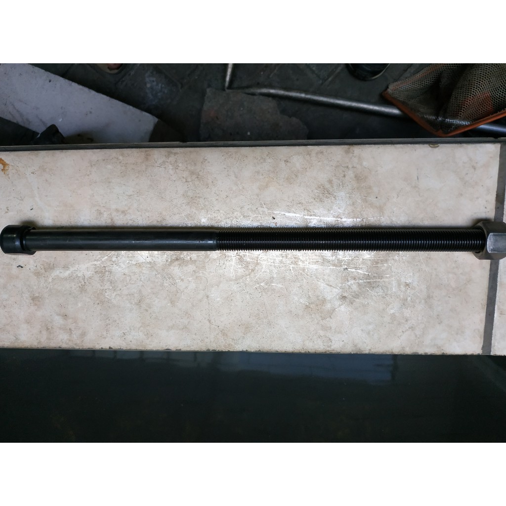 Sunduk pir- Center bolt M14X300