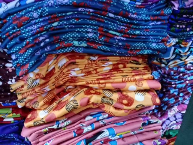 Celana Motif Jumbo Pendek