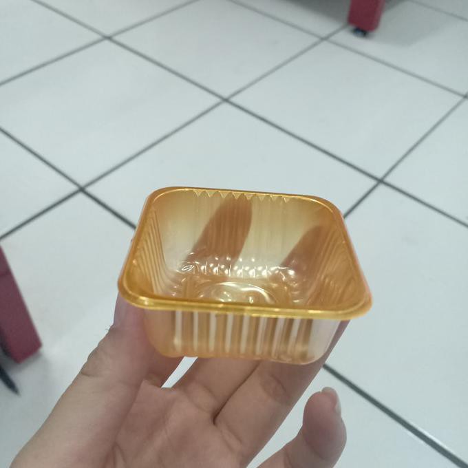 

Tray Kecil tanpa tutup alas plastik mooncake 1pc 5cmx5cm PALING MURAH 809