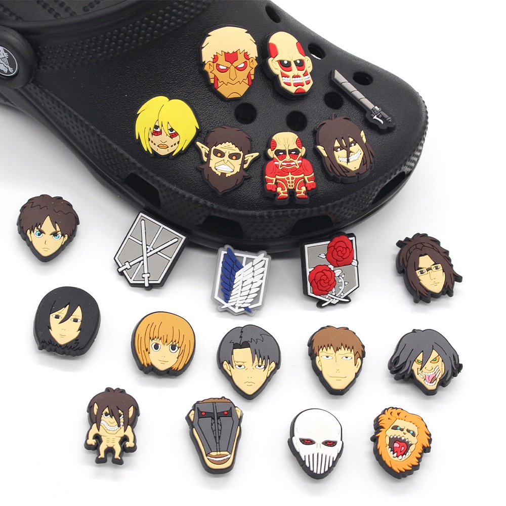 Anime Jibbitz Crocs pin wanita charms sandal Dapat dilepas DIY Attack on Titan Aksesoris Bahan Untuk Dekorasi Sepatu Hadiah anak pria