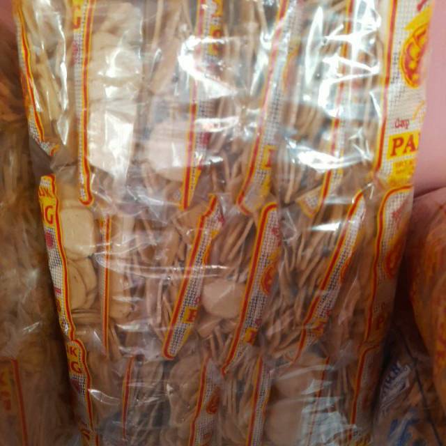 

1 BAL KRUPUK UDANG KANCING/DOLAR @20 BUNGKUS