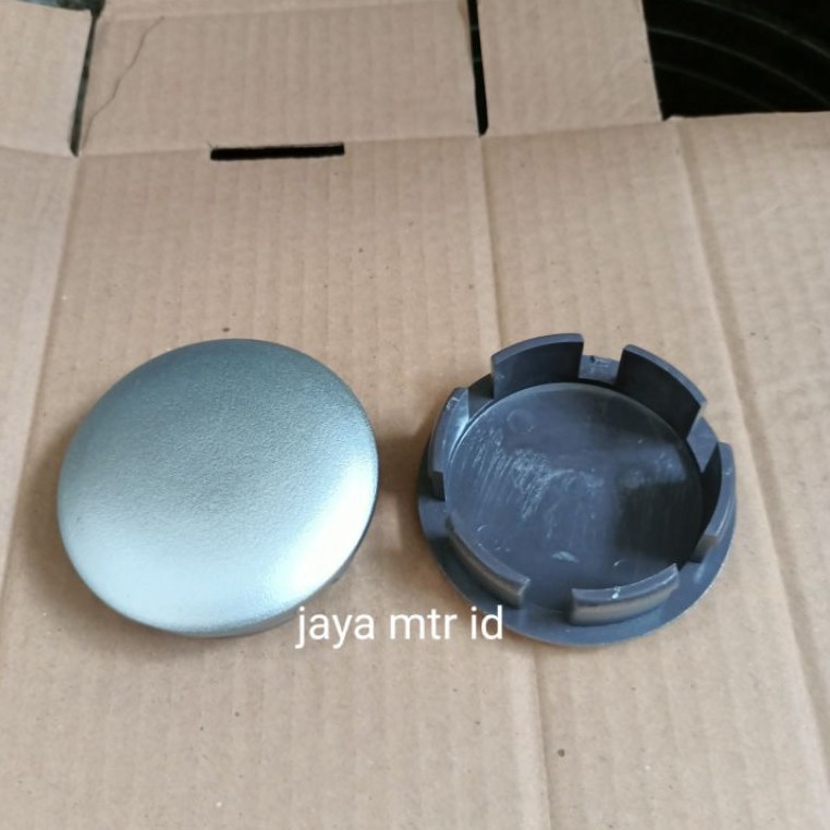 tutup velg/ dop velg Isuzu panther kotak