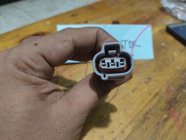 SOKET ISC IDLE SPEED CONTROL SUZUKI FUTURA INJEKSI DAN APV