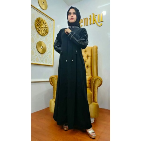 NENIKU ABAYA HIKMAT TERLARIS