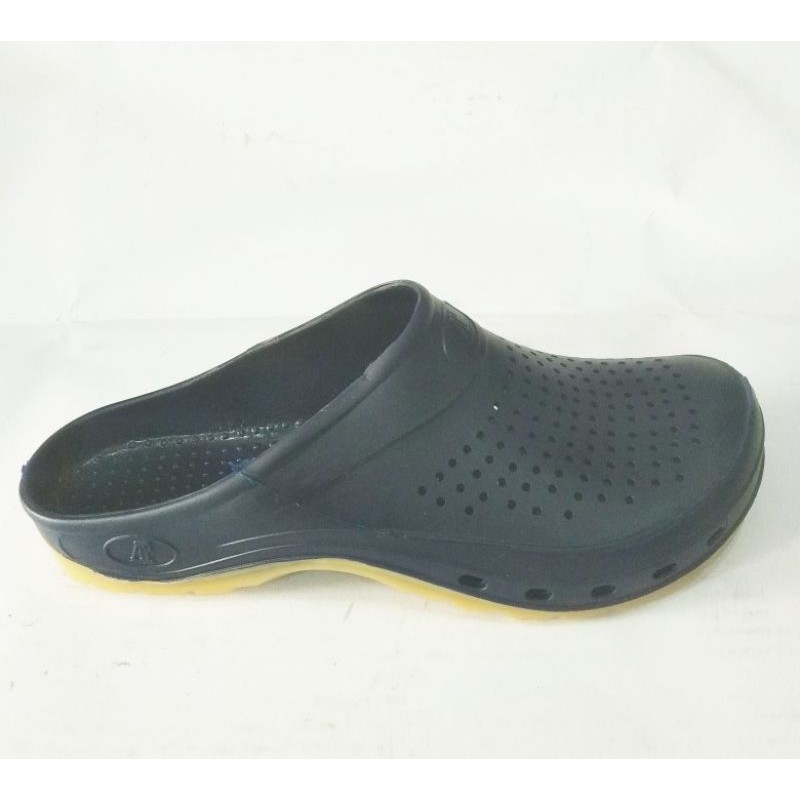 Sandal Pria / Sandal Harian / Sandal Karet / Sandal Plastik / Selop Karet AP CLOGS