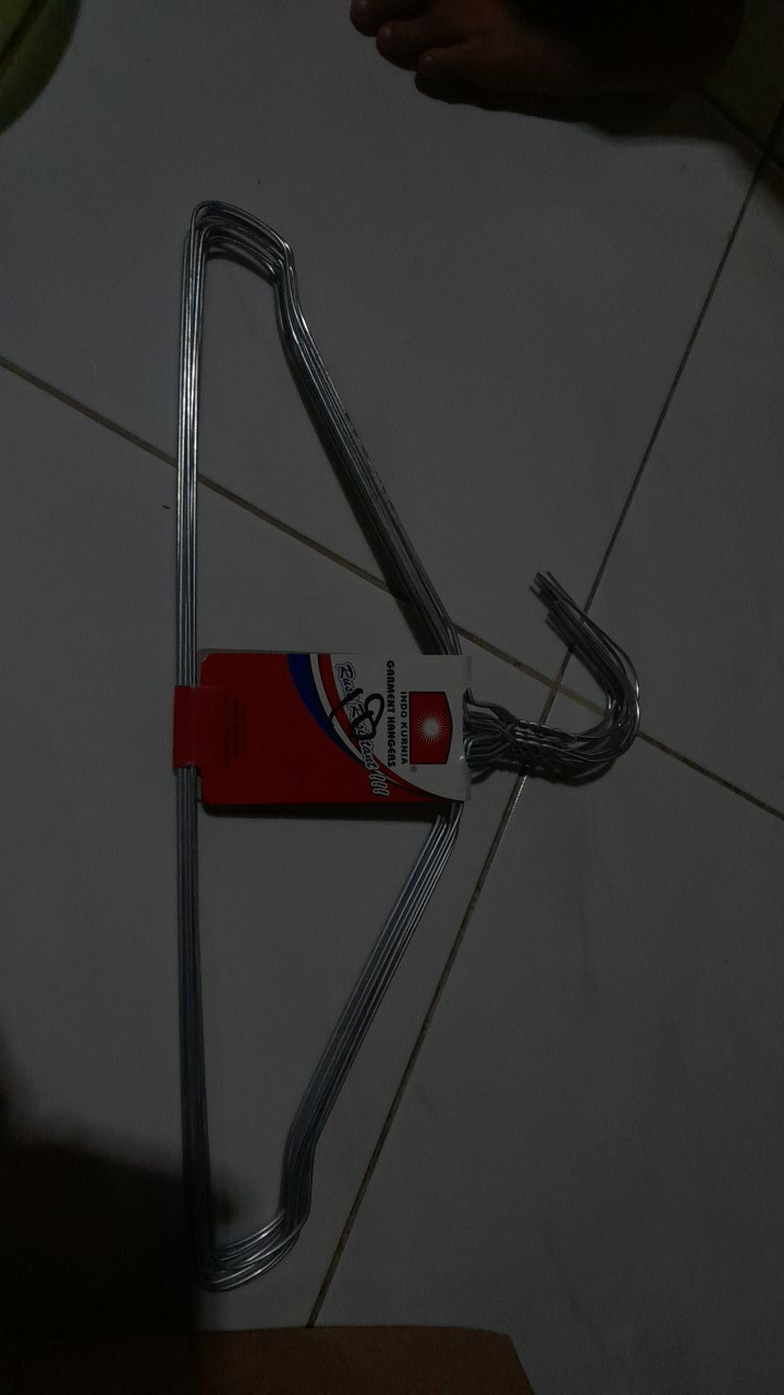 Gantungan Baju Kawat