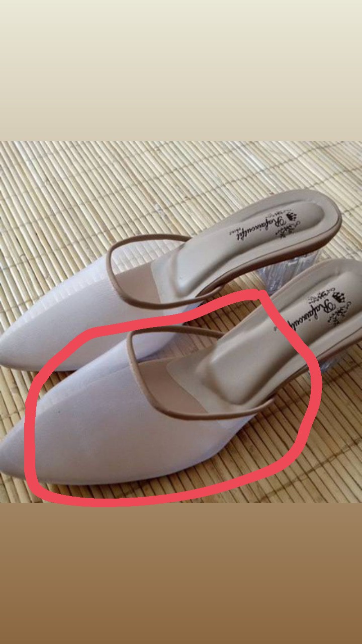 Sepatu Rossia Cream Wanita Sepatu Wanita