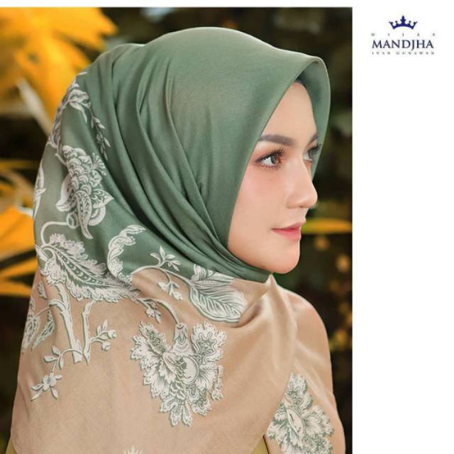 Mandjha hijab Ivan Gunawan