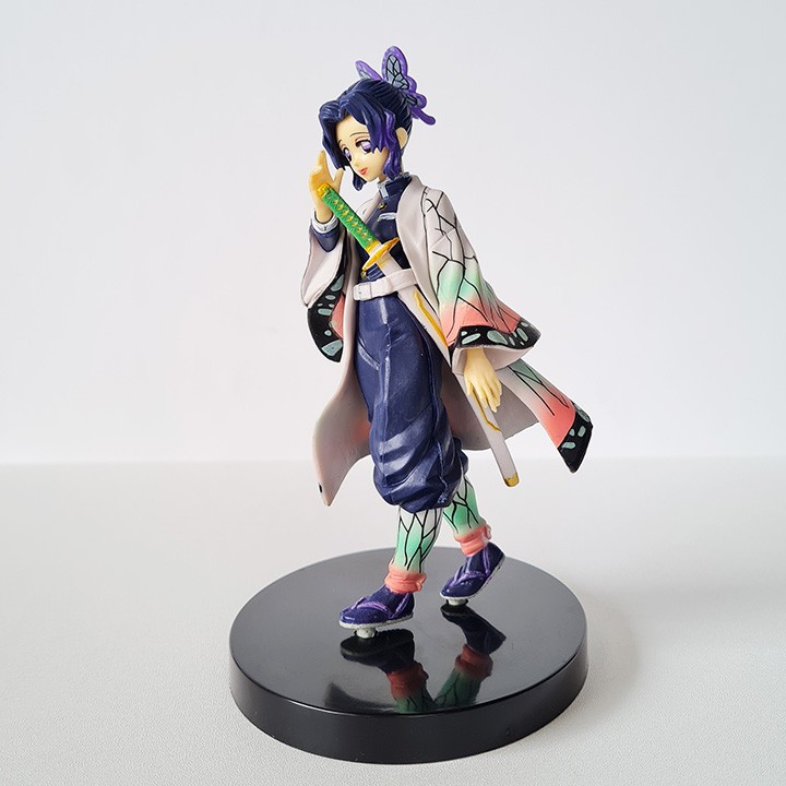 Shinobu Kocho Action Figure Kimetsu no Yaiba Demon Slayer + BOX