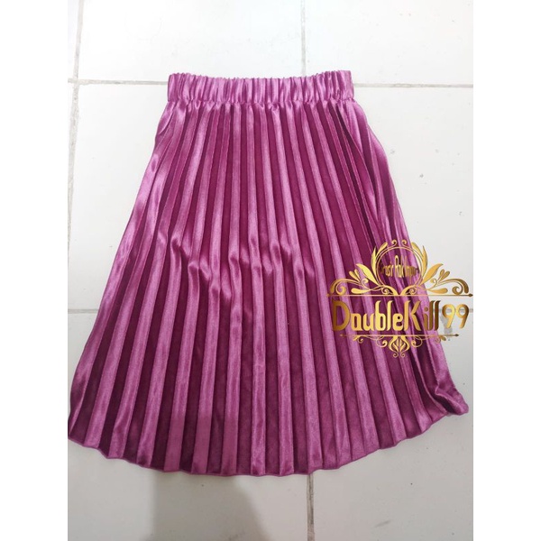 GROSIR ROK IMPORT / ROK 7/8 PLISKET BLUDRU VELVET PREMIUM  GLOSSY-WINE 1-3 TAHUN