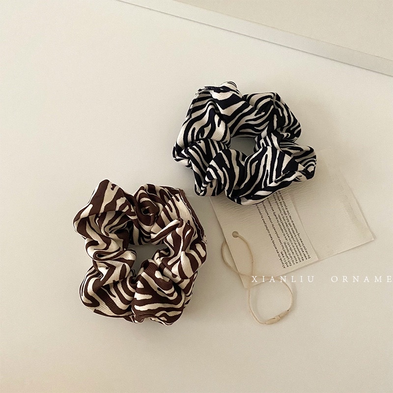 LEOPARD KOREAN SCRUNCHY / IKAT RAMBUT KOREA LORENG / SCRUNCHIES / SCRUNCHIES / CEPOLAN HIJAB-6